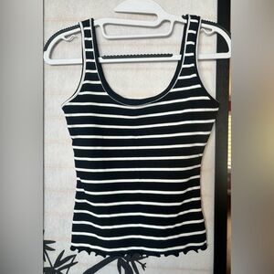 LIZ & SARA Black and white tank top- size S